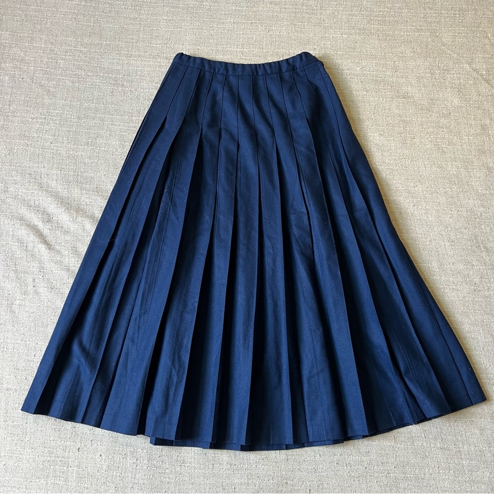 Vintage 100% Wool Pleated Pendleton Navy Blue Midi Skirt